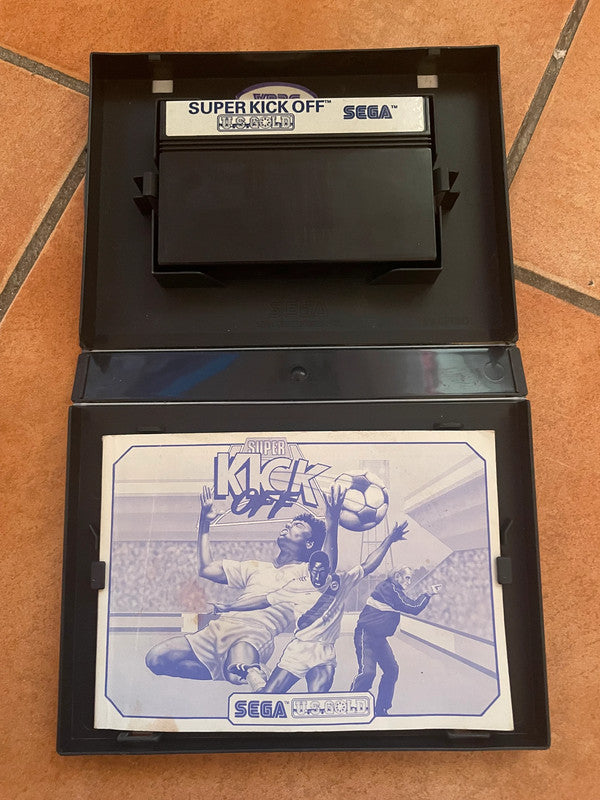 Console Sega Master System 1 + 4 jeux en très bon état